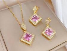 Bulk Jewelry Buying Guide: Benefits of Working with Mangla International